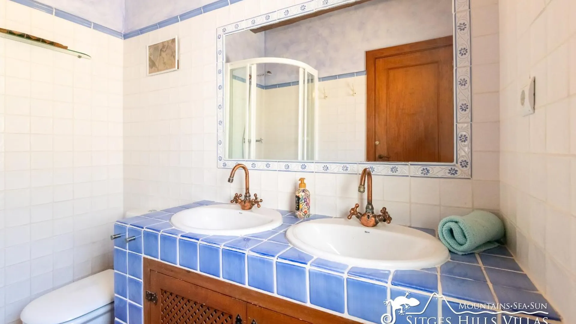 Charming Villa Tamarindo Olivella 0*,