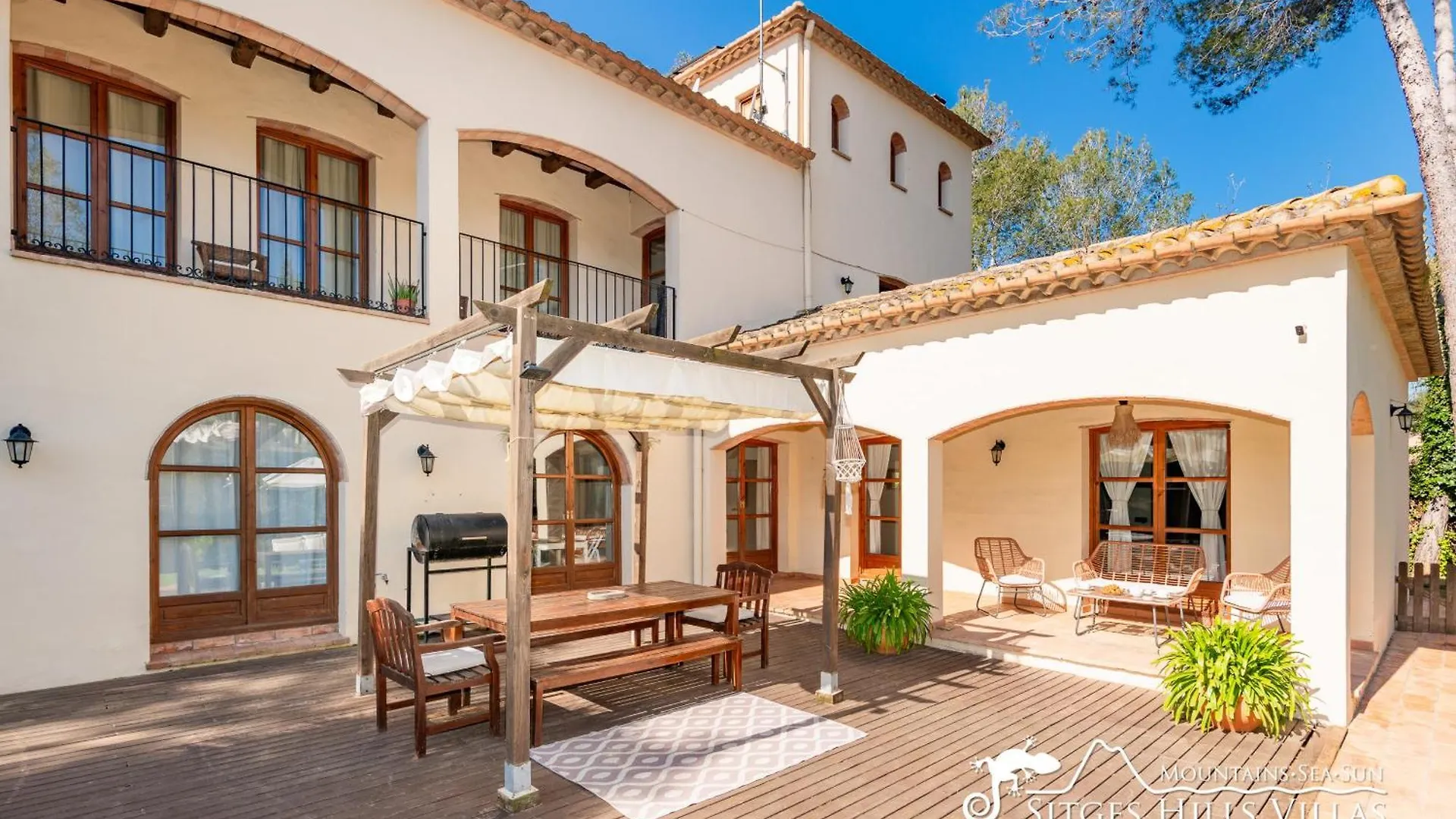 Charming Villa Tamarindo Olivella 0*,